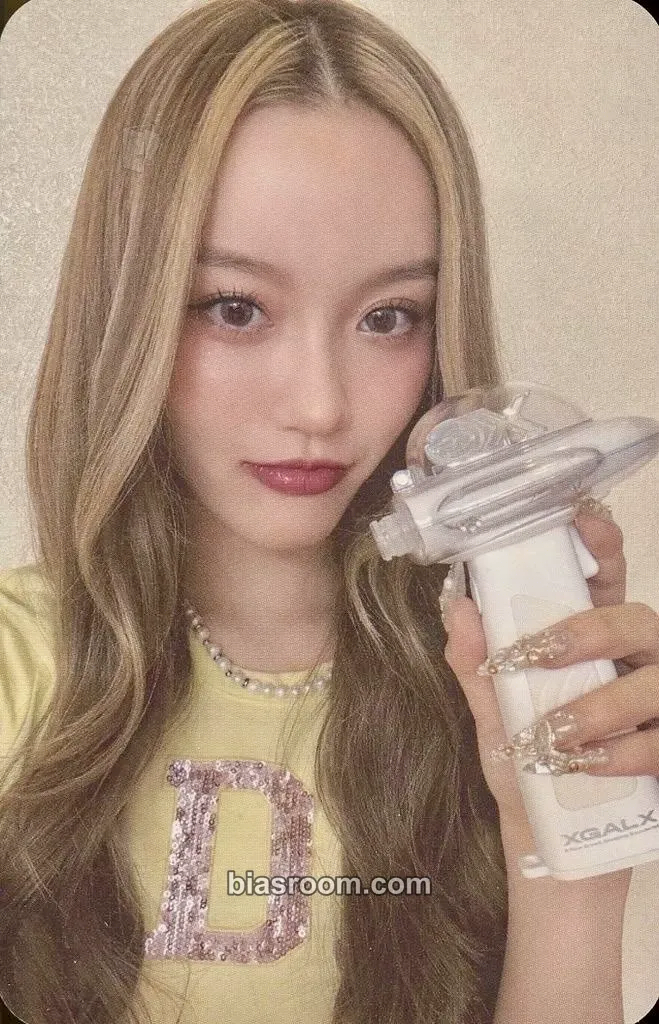 CHISA XG Official Light Stick Ver. 1 Photocard - XG - XG K-pop photocard