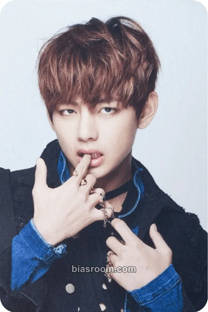 V 花樣年華 on Stage: Epilogue Photocard - BTS - BTS K-pop photocard