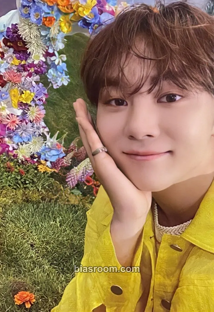 Seungkwan SECTOR 17 Photocard - SEVENTEEN - SEVENTEEN K-pop photocard