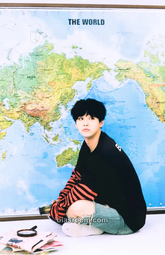 SUGA Japan Official Fanmeeting Vol.3 - Reaching You (Kimi Ni Todoku) Photocard - BTS - BTS K-pop photocard