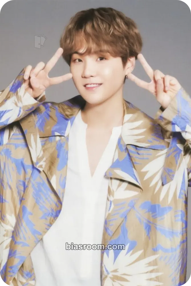SUGA Japan Official Fanmeeting Vol.5 - Magic Shop Photocard - BTS - BTS K-pop photocard