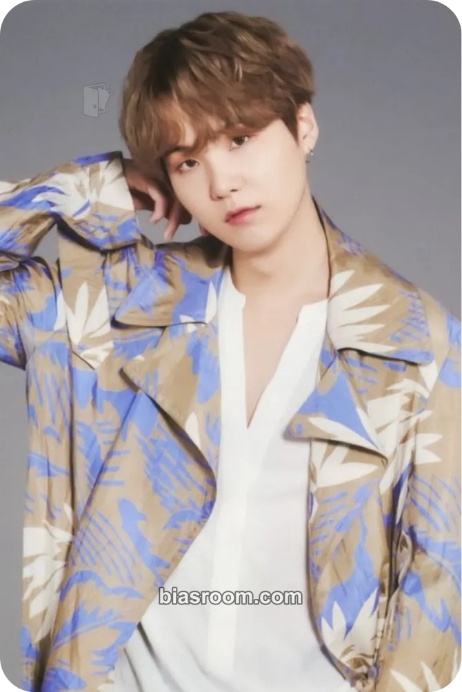 SUGA Japan Official Fanmeeting Vol.5 - Magic Shop Photocard - BTS - BTS K-pop photocard