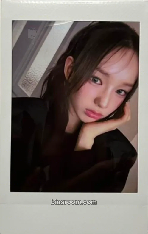 Ryu Sarang N/a Photocard - izna - izna K-pop photocard