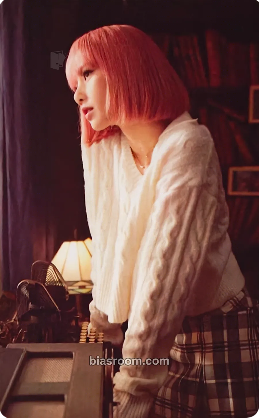 Lisa THE GIRLS (BLACKPINK THE GAME OST) Photocard - BLACKPINK - BLACKPINK K-pop photocard