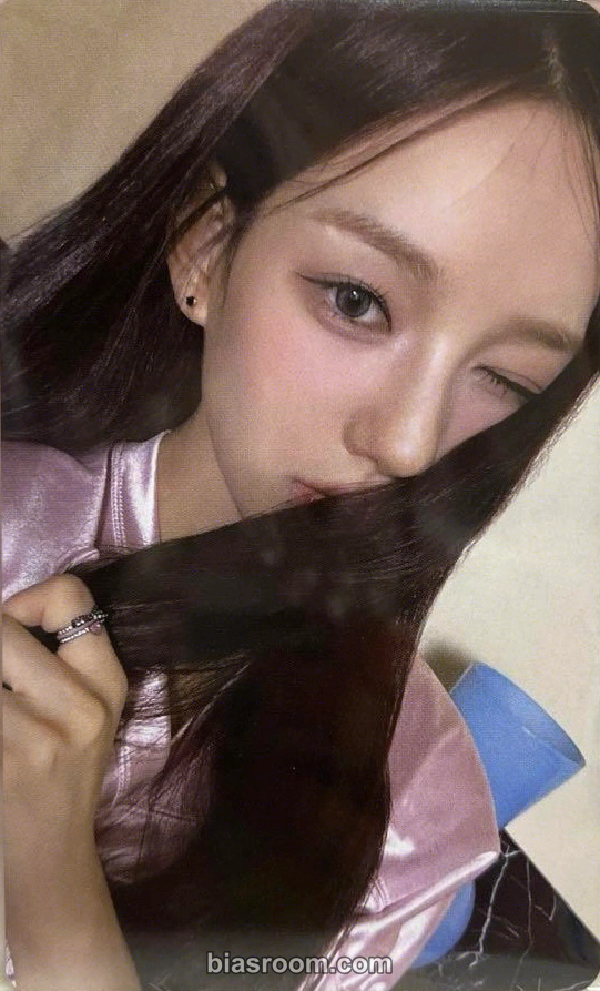 Ryu Sarang N/a Photocard - izna - izna K-pop photocard