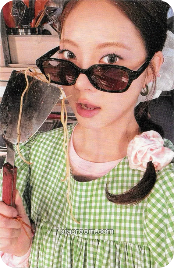 Hong Eunchae SPAGHETTI Photocard - LE SSERAFIM - LE SSERAFIM K-pop photocard