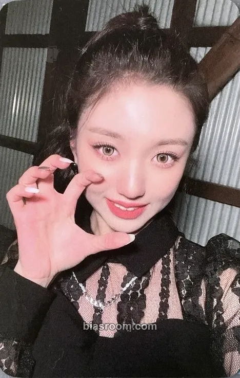 Yeseo First Impact Photocard - Kep1er - Kep1er K-pop photocard