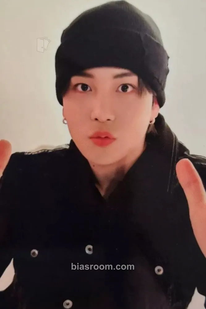Jongho GOLDEN HOUR : Part.1 Photocard - ATEEZ - ATEEZ K-pop photocard