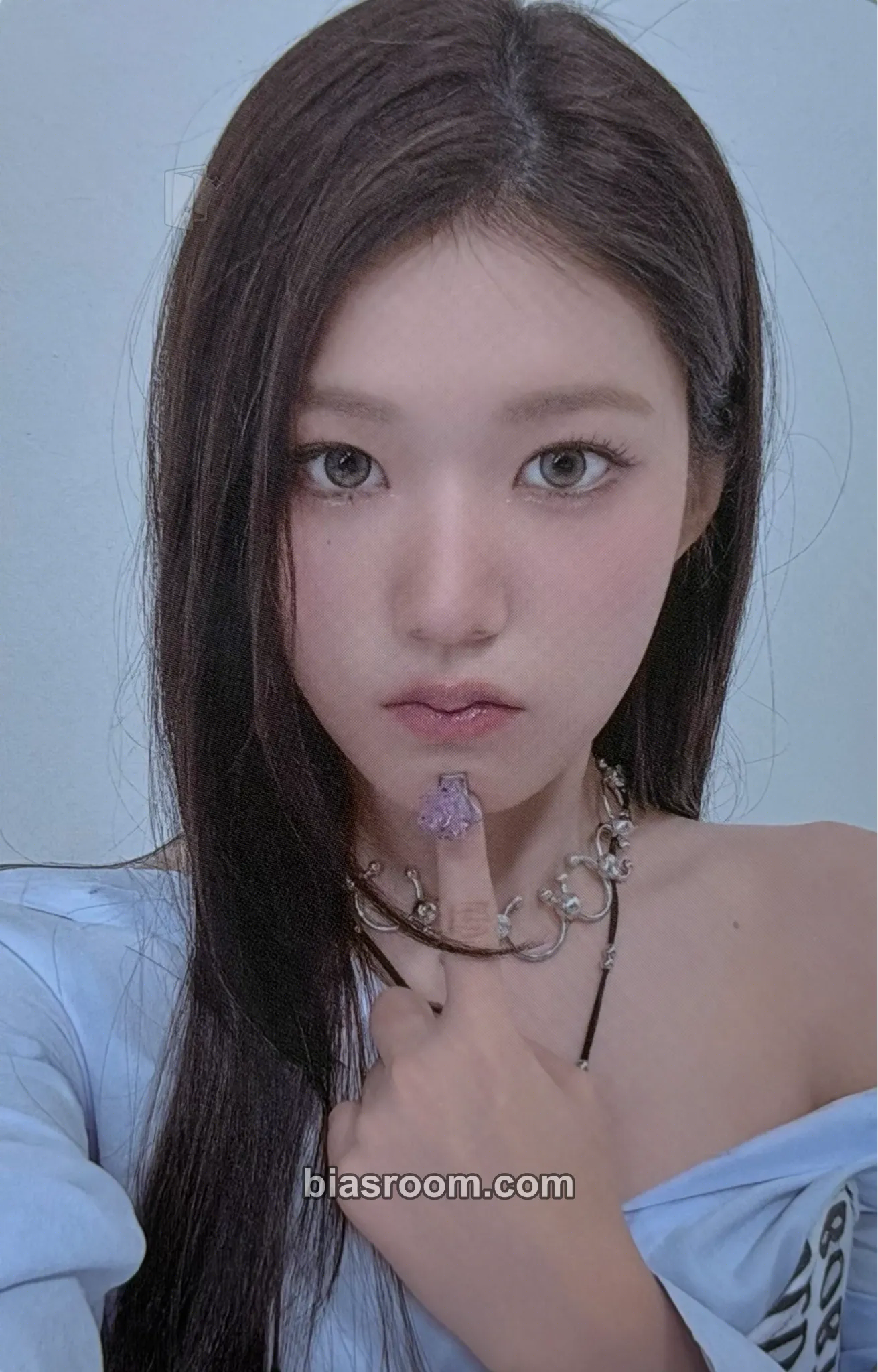 Yoon Jiyoon N/a Photocard - izna - izna K-pop photocard
