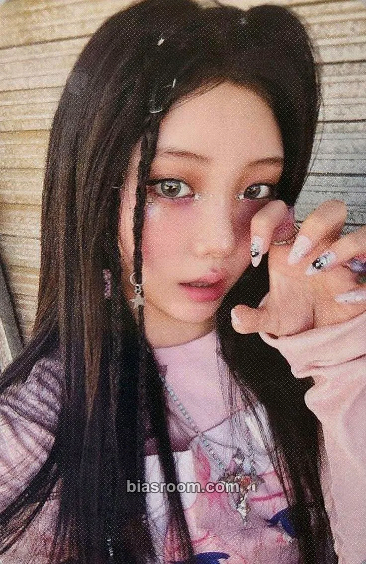 Wonhee Toki Yo Tomare Photocard - ILLIT - ILLIT K-pop photocard