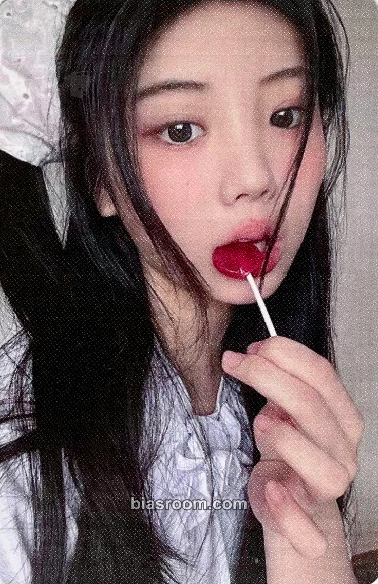 Wonhee Toki Yo Tomare Photocard - ILLIT - ILLIT K-pop photocard