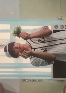 Jungkook HYYH Art Toy Photocard - BTS - BTS K-pop photocard