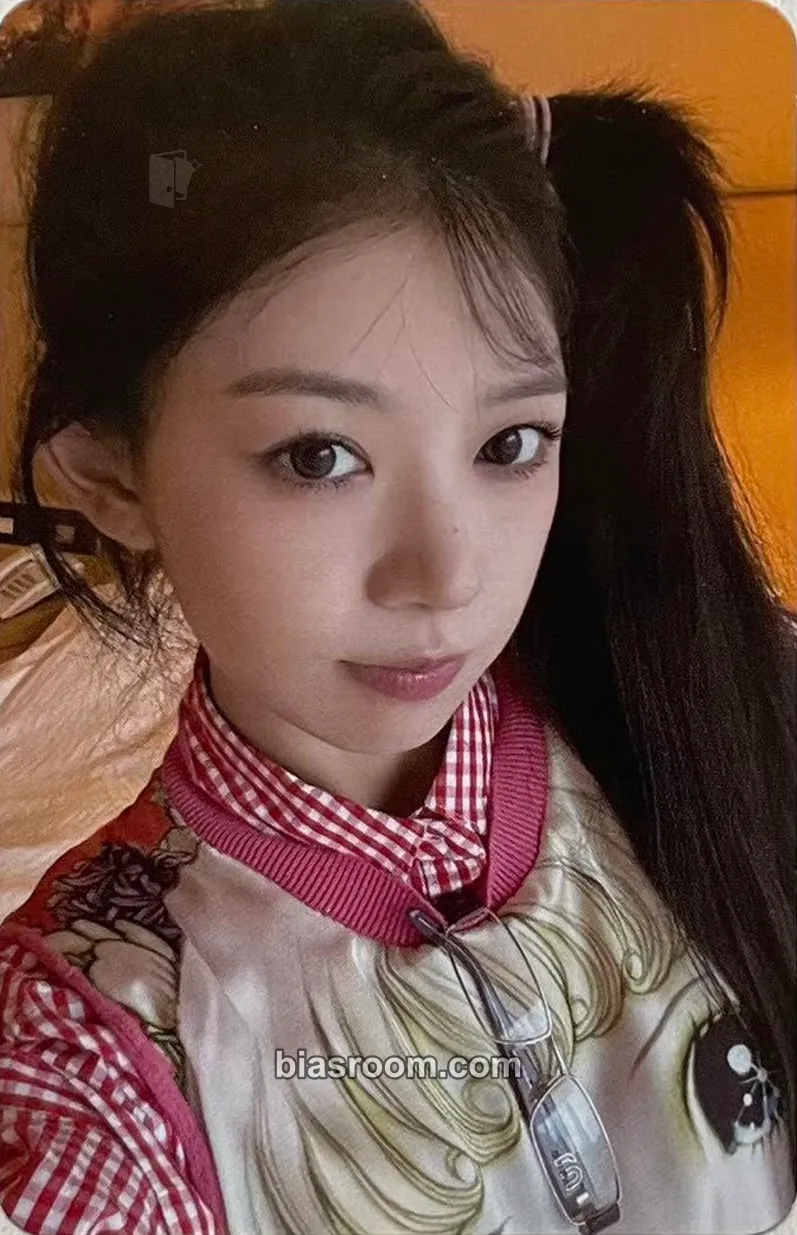 Moka SUPER REAL ME Photocard - ILLIT - ILLIT K-pop photocard