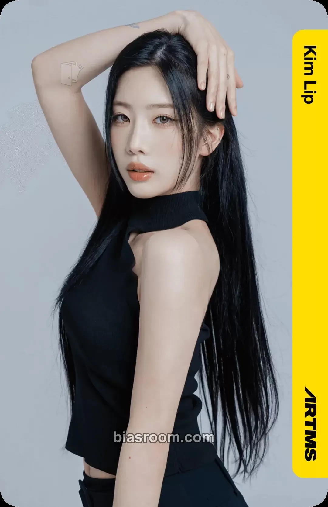 Kim Lip Atom01 First Class Objekts Photocard - ARTMS - ARTMS K-pop photocard