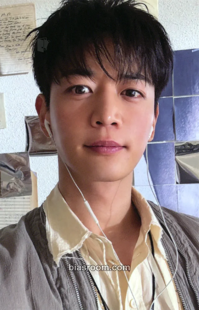 SHINee - Minho - Poet | Artist Album album photocard FOURTHBORN ver.