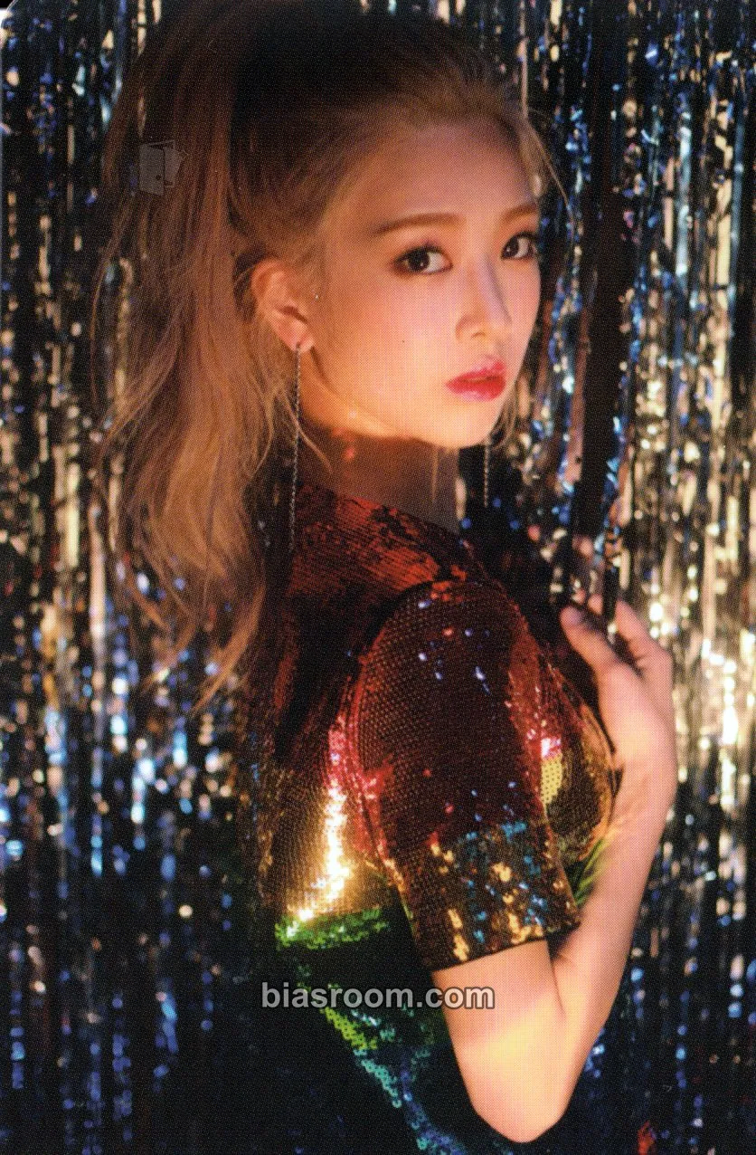 Kim Lip Kim Lip Photocard - LOONA - LOONA K-pop photocard