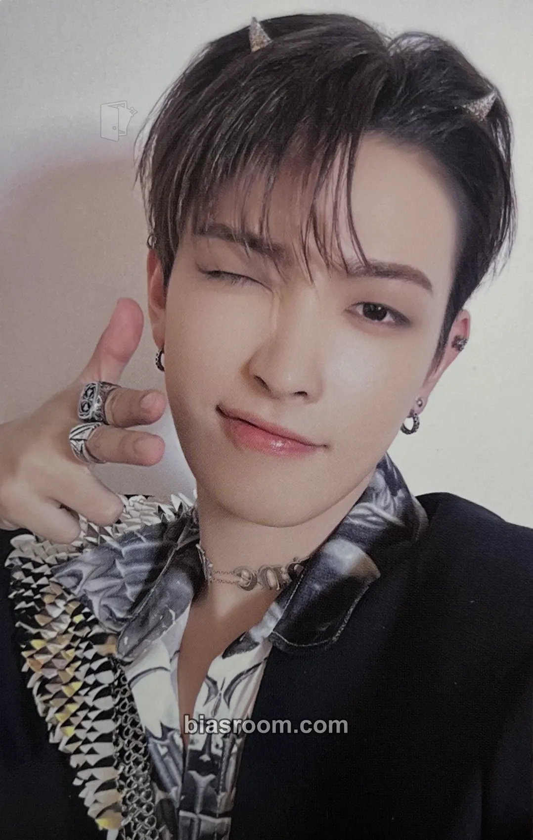 Hongjoong GOLDEN HOUR : Part.2 Photocard - ATEEZ - ATEEZ K-pop photocard