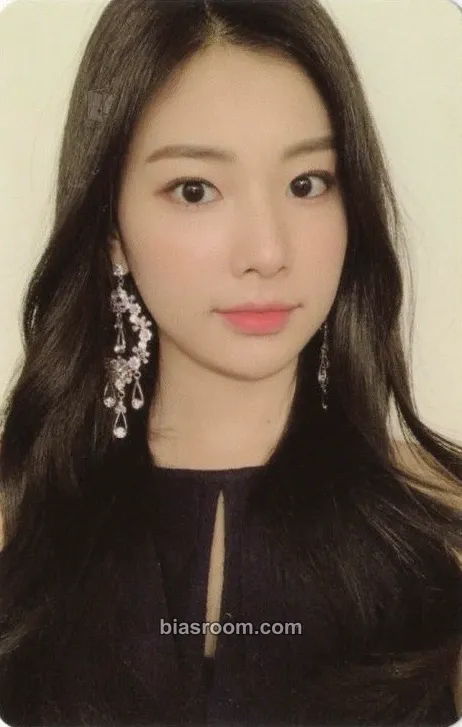 Hyewon HEART*IZ Photocard - IZ*ONE - IZ*ONE K-pop photocard