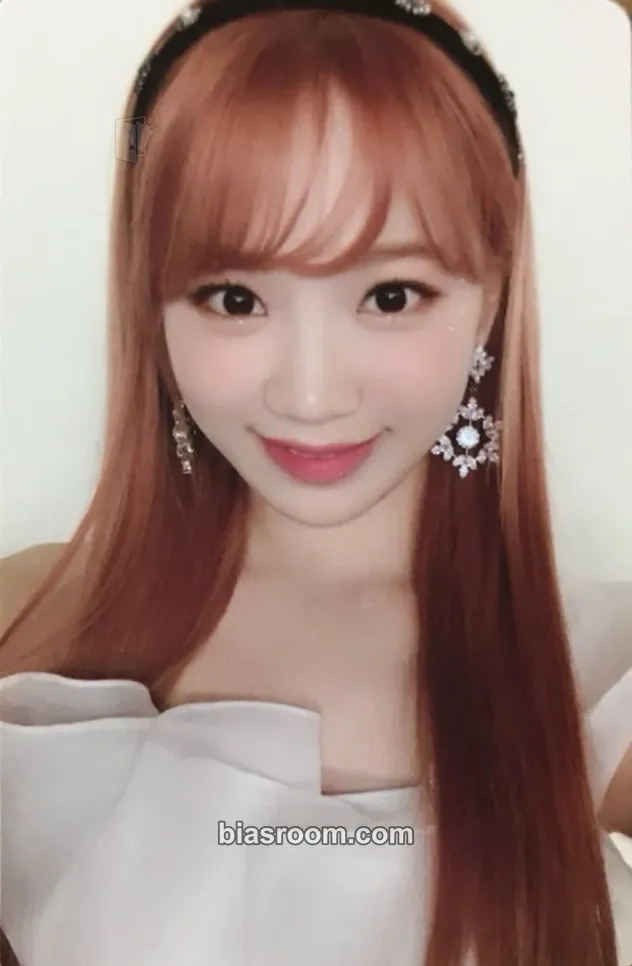 Kim Chaewon HEART*IZ Photocard - IZ*ONE - IZ*ONE K-pop photocard
