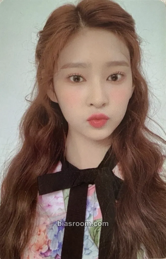 Minju HEART*IZ Photocard - IZ*ONE - IZ*ONE K-pop photocard