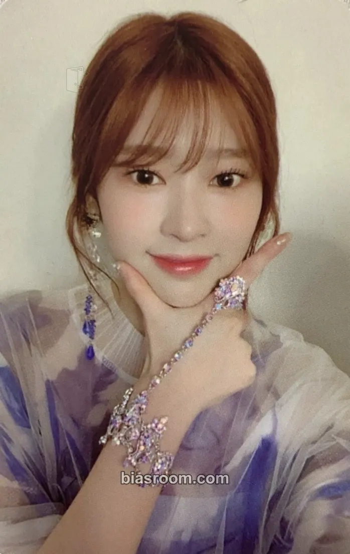 Minju HEART*IZ Photocard - IZ*ONE - IZ*ONE K-pop photocard