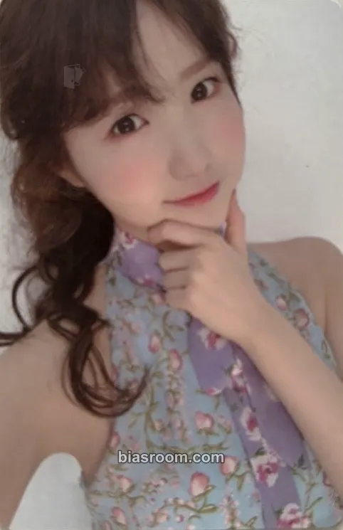 Hitomi HEART*IZ Photocard - IZ*ONE - IZ*ONE K-pop photocard