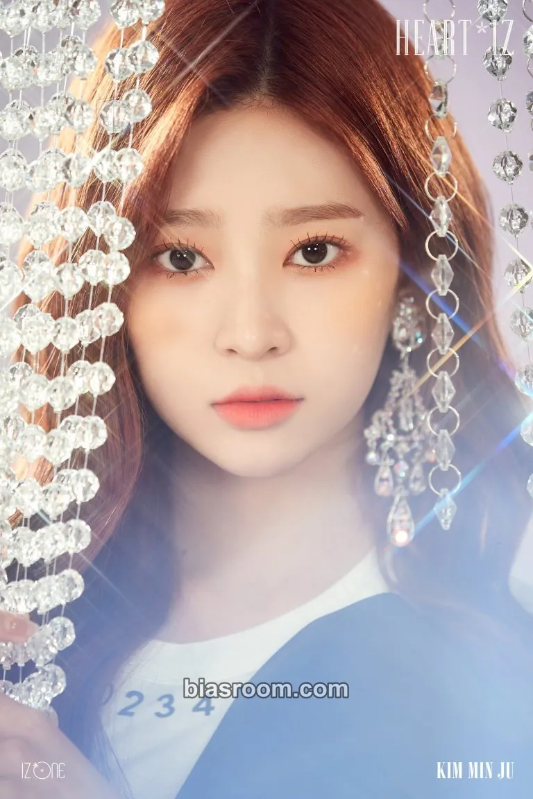 Minju HEART*IZ Photocard - IZ*ONE - IZ*ONE K-pop photocard