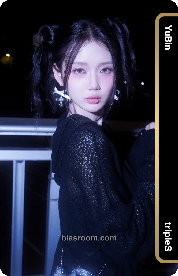 Yubin Muhan Photocard - tripleS - tripleS K-pop photocard