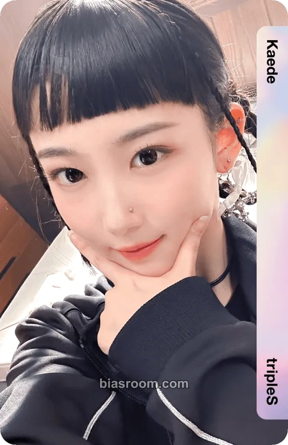 Kaede Muhan Photocard - tripleS - tripleS K-pop photocard