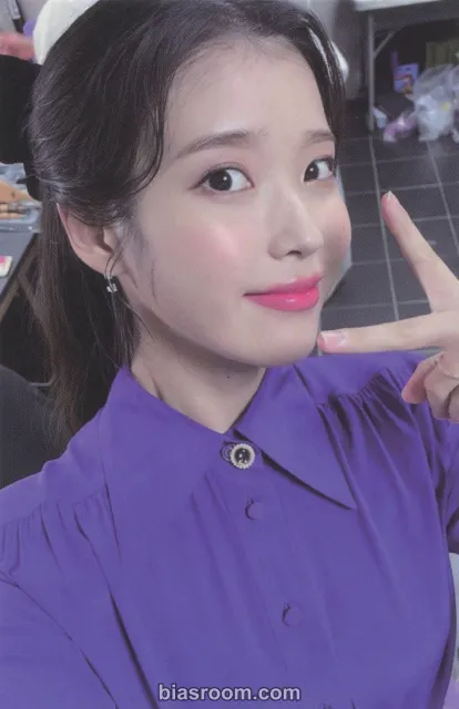 IU - LILAC Album album photocard