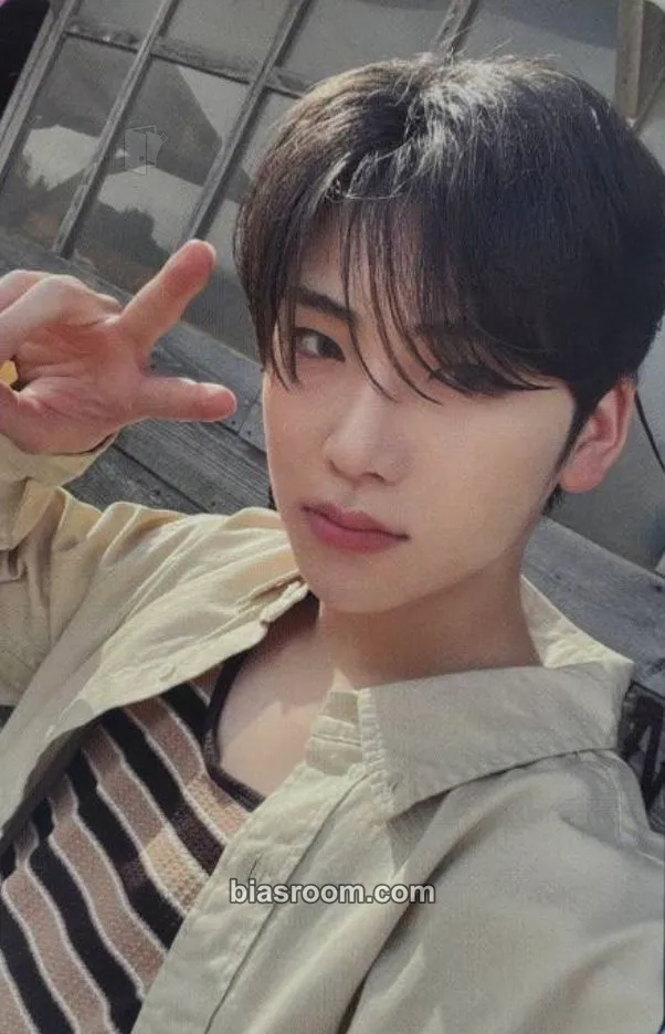 Yuma First Howling : WE EP Photocard - &TEAM - &TEAM K-pop photocard