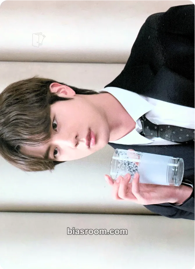 Jin Merch Box #5 Photocard - BTS - BTS K-pop photocard