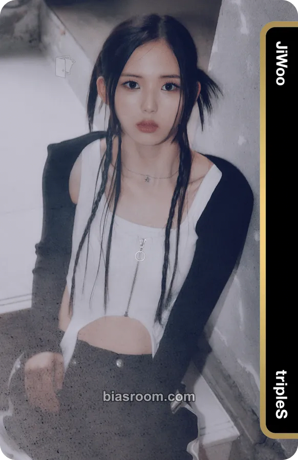 Jiwoo Mujuk Photocard - tripleS - tripleS K-pop photocard