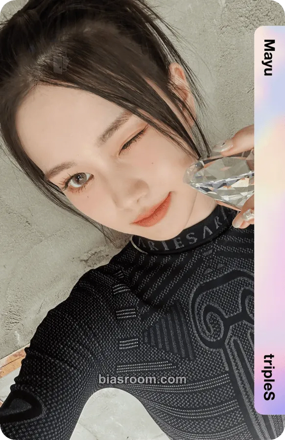Mayu Mujuk Photocard - tripleS - tripleS K-pop photocard