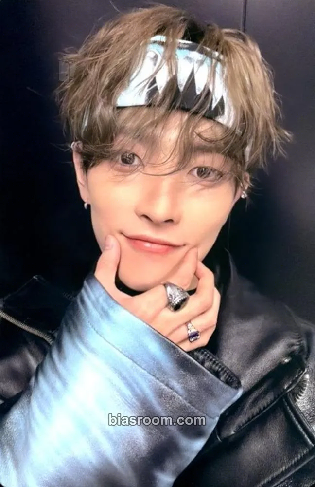 Hongjoong THE WORLD EP.FIN : WILL Photocard - ATEEZ - ATEEZ K-pop photocard