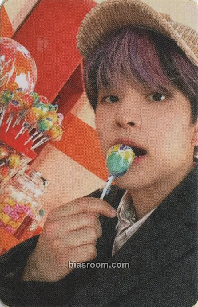 Seungmin 2023 Season's Greetings - SKZ's Mini World Photocard - Stray Kids - Stray Kids K-pop photocard