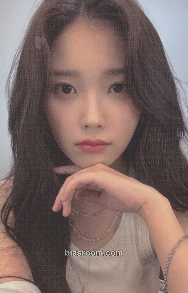 IU - IU - 2024 IU HEREH WORLD TOUR CONCERT ENCORE PHOTO CARD SET Other photocard set