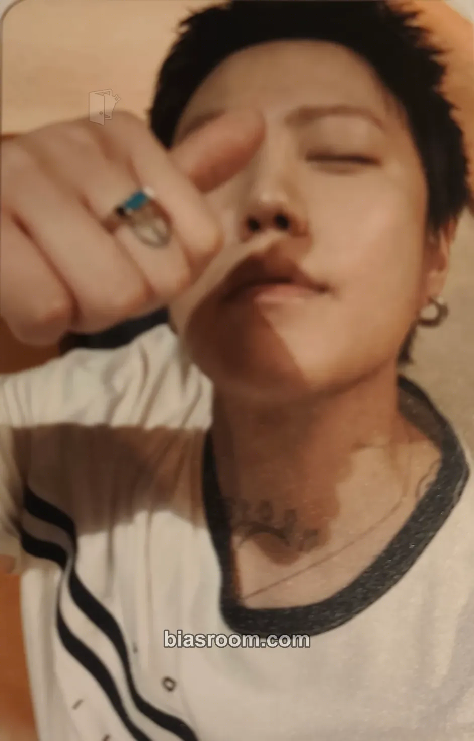 BLOO Out of The BLOO: EUROPE TOUR 2025 Photocard - BLOO K-pop photocard