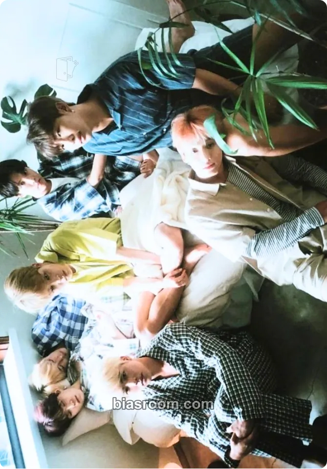 2019 Season's Greetings Photocard - BTS - BTS K-pop photocard