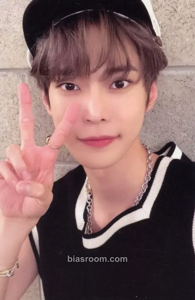 Doyoung 2023 Season’s Greetings Photocard - NCT 127 - NCT 127 K-pop photocard