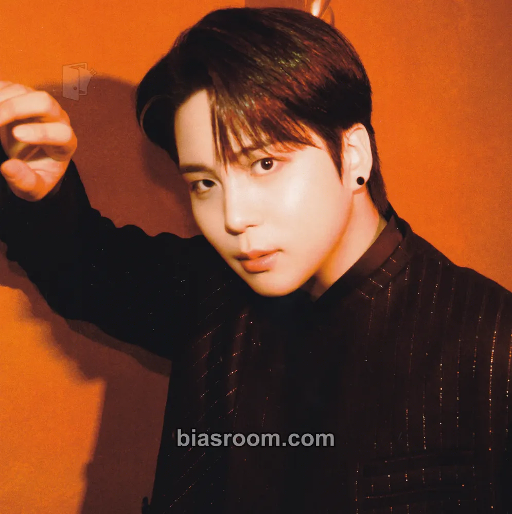 Jongho GOLDEN HOUR : Part.3 Photocard - ATEEZ - ATEEZ K-pop photocard