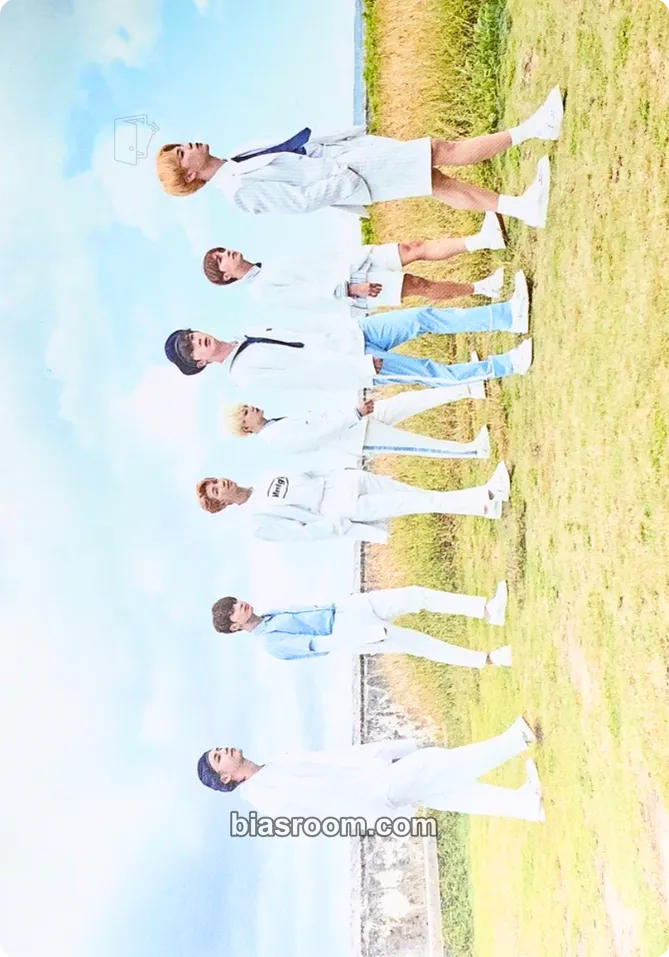 2018 Season's Greetings Photocard - BTS - BTS K-pop photocard