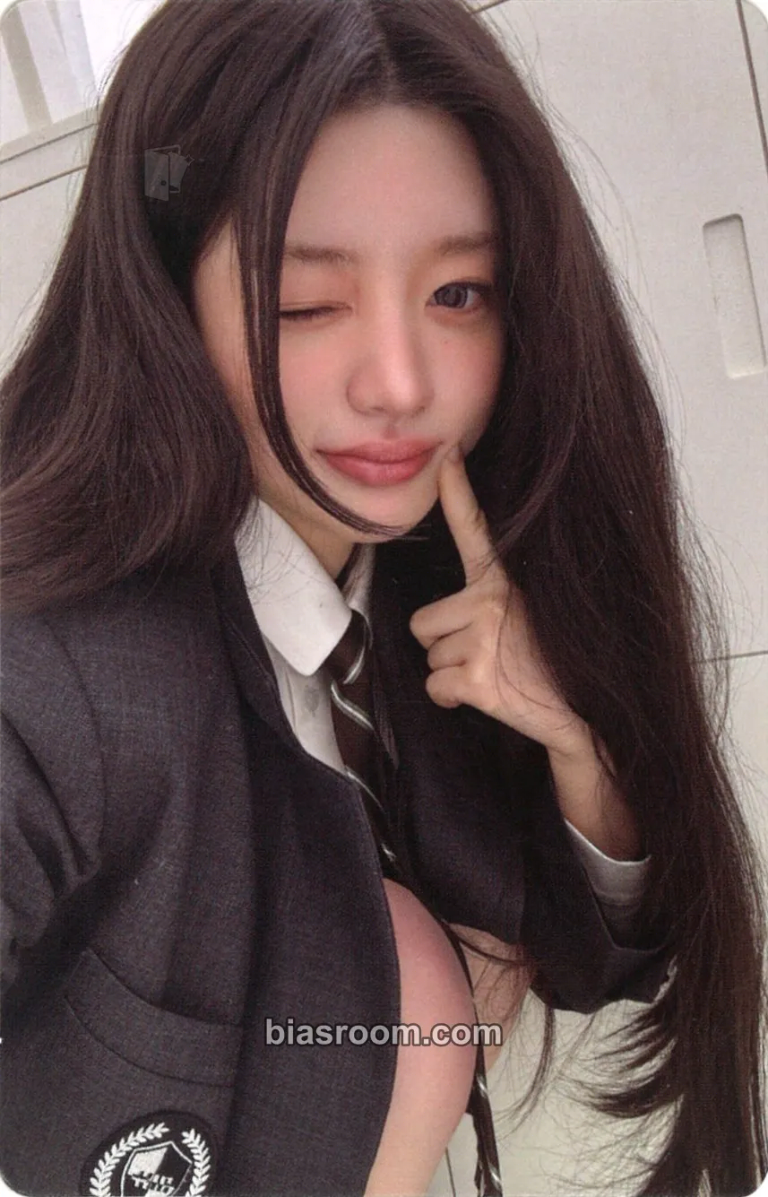 Minju SUPER REAL ME Photocard - ILLIT - ILLIT K-pop photocard