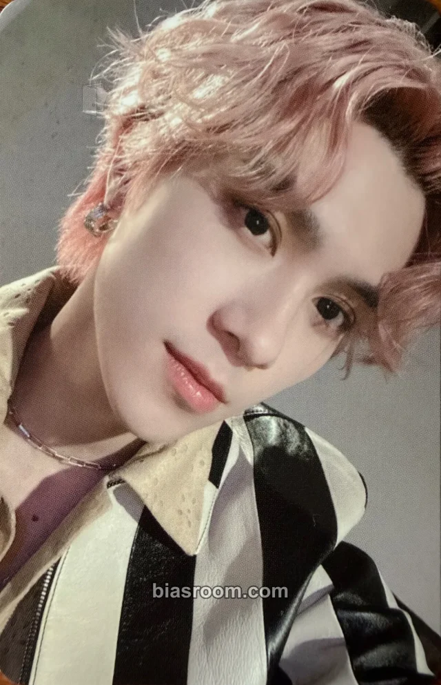 WayV - Hendery - Kick Back Album stranger version album photocard