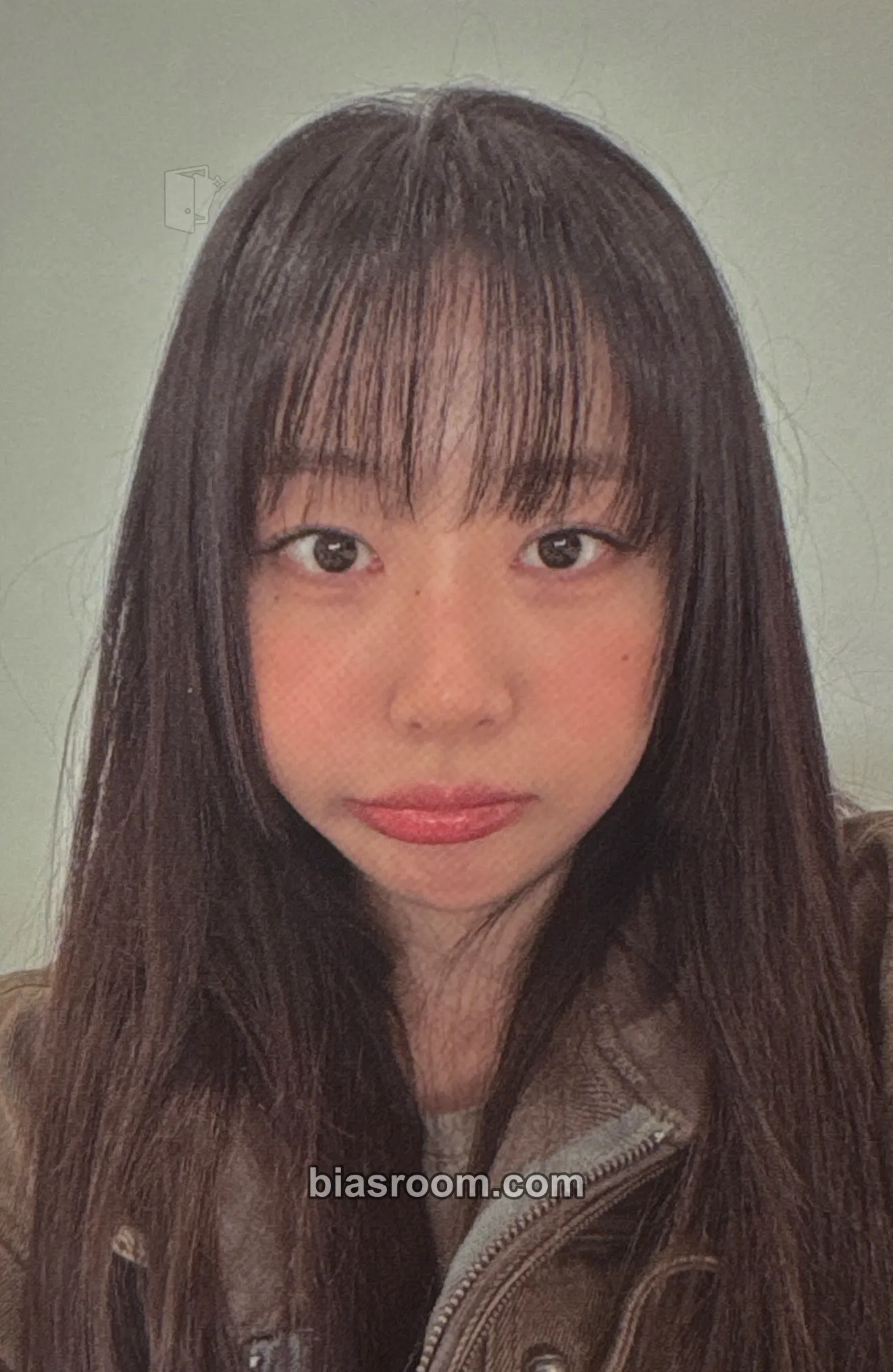 Yves LOOP Photocard - Yves - Yves K-pop photocard