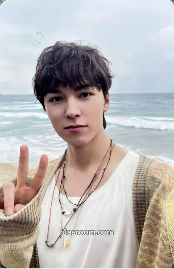 Vernon Spill the Feels Photocard - SEVENTEEN - SEVENTEEN K-pop photocard