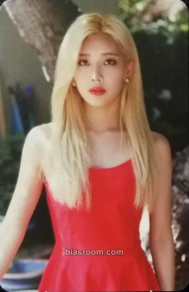 LOONA - Kim Lip - Mix & Match Album album photocard standard version