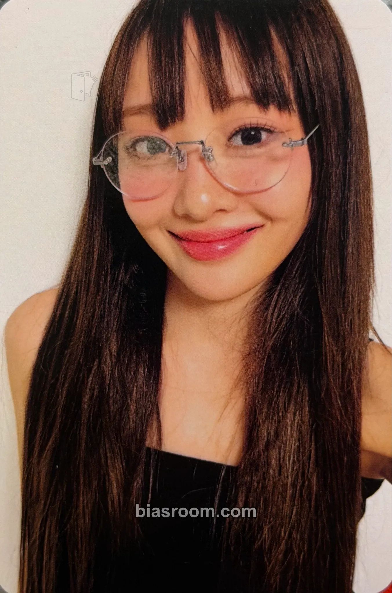 Yves LOOP Photocard - Yves - Yves K-pop photocard