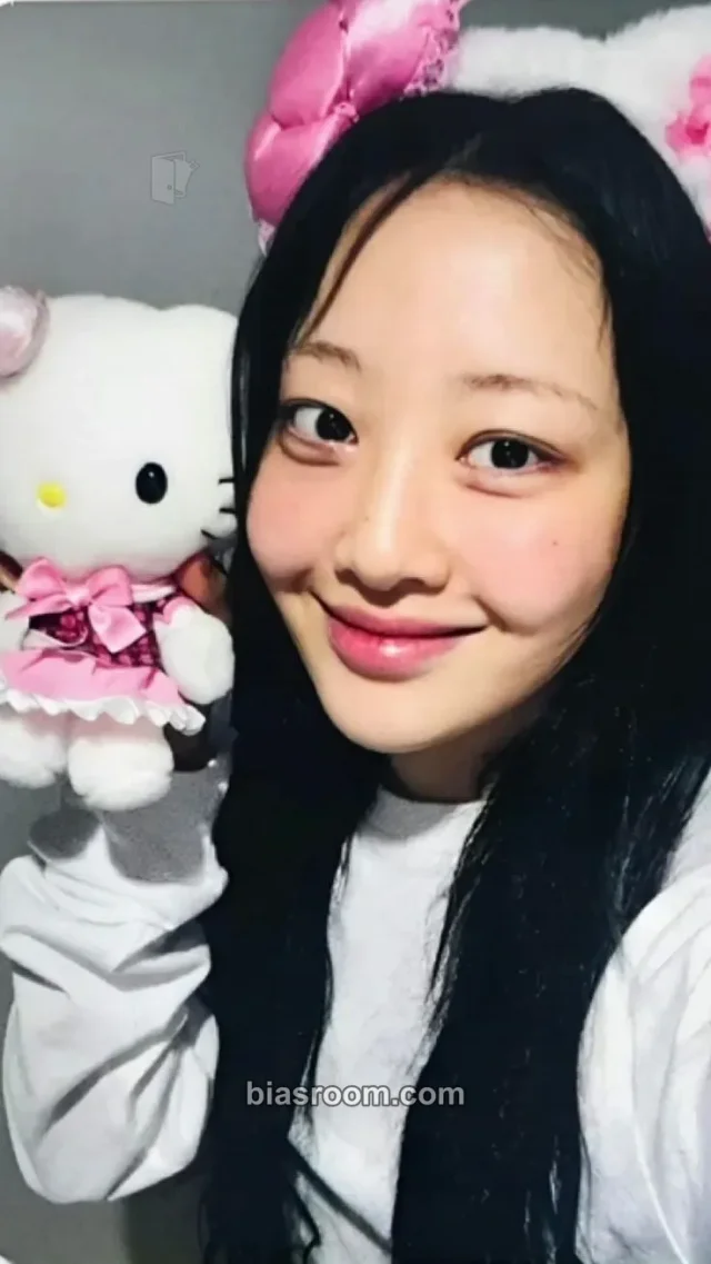 Yves  - Yves - I Did Album beatroad offline fansign