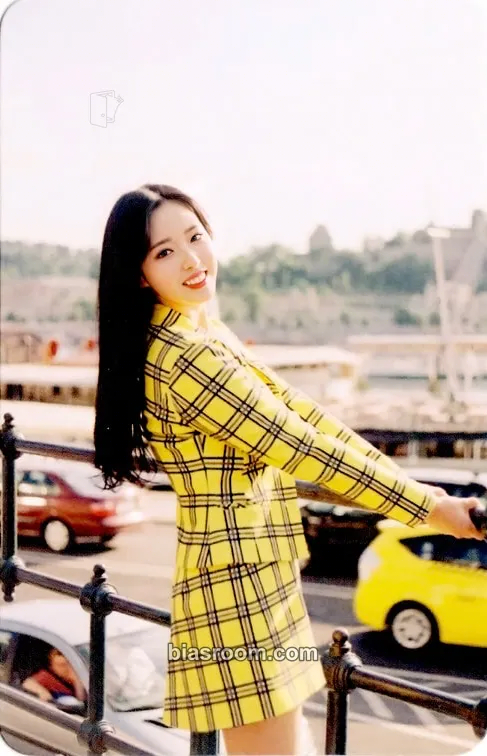 HyeJu beauty&thebeat Photocard - LOONA - LOONA K-pop photocard